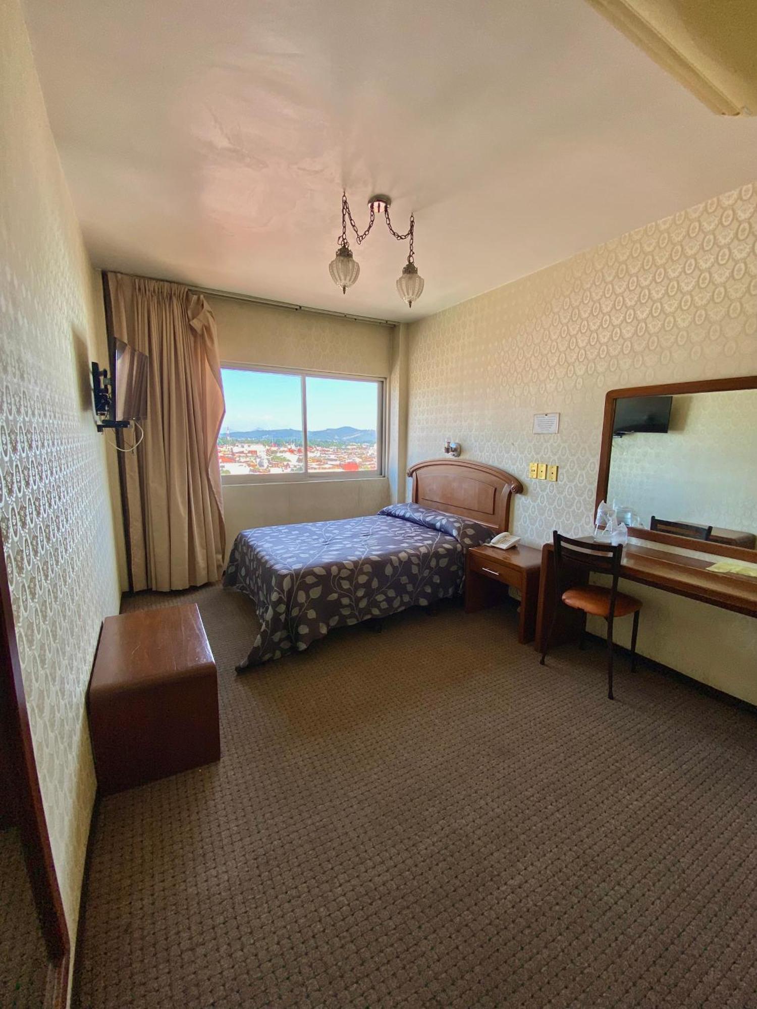 Nuevo Hotel Alameda De Uruapan Uruapan  Dış mekan fotoğraf